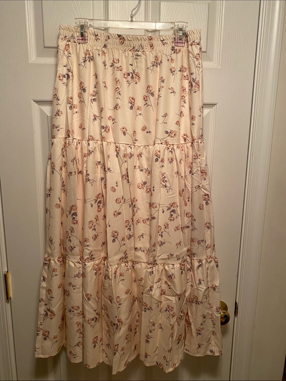 Cream Floral Tiered Maxi Pull On Skirt…size XXL
